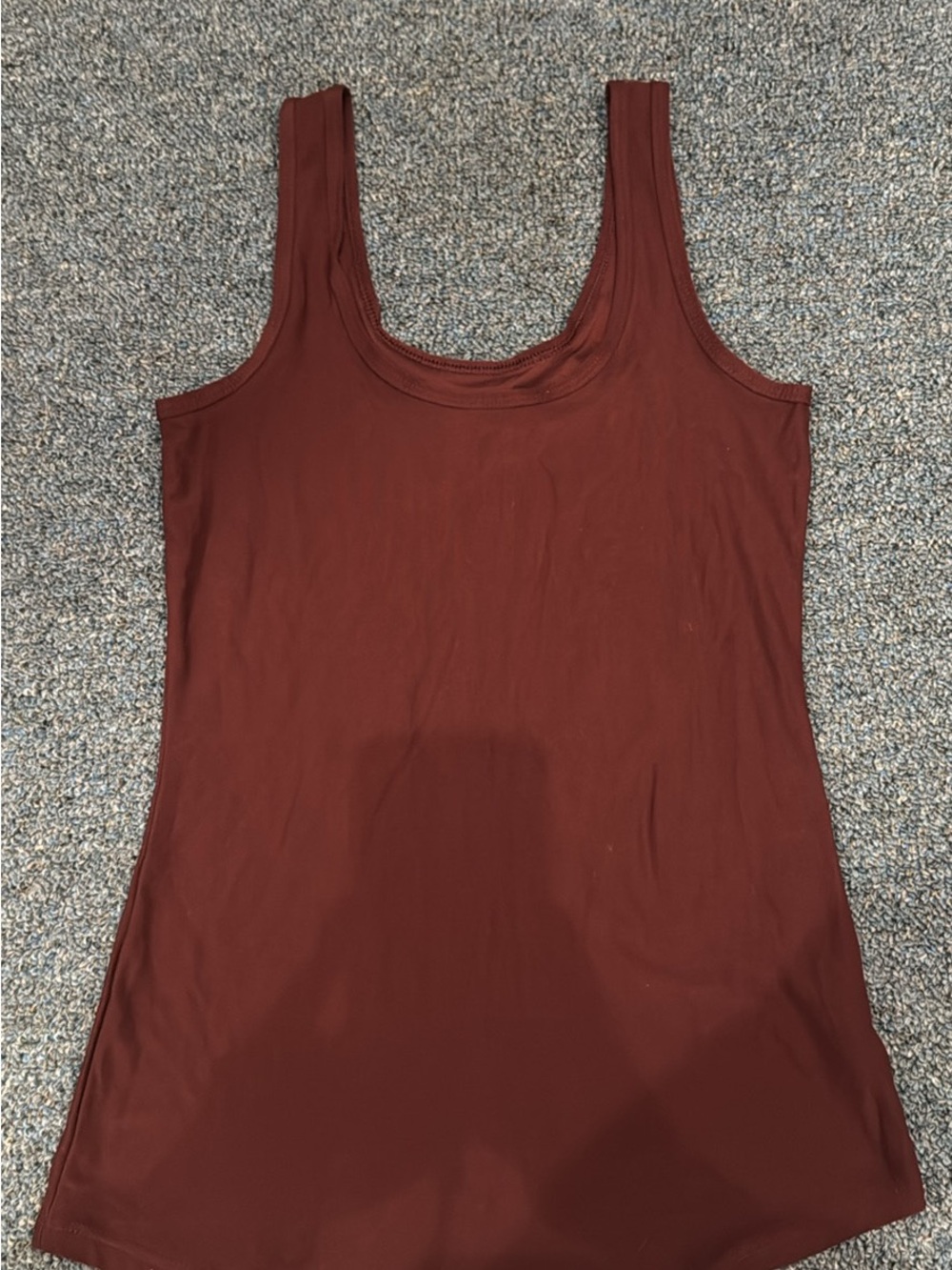 No Boundaries Women's Scoop Tank Top - Maroon